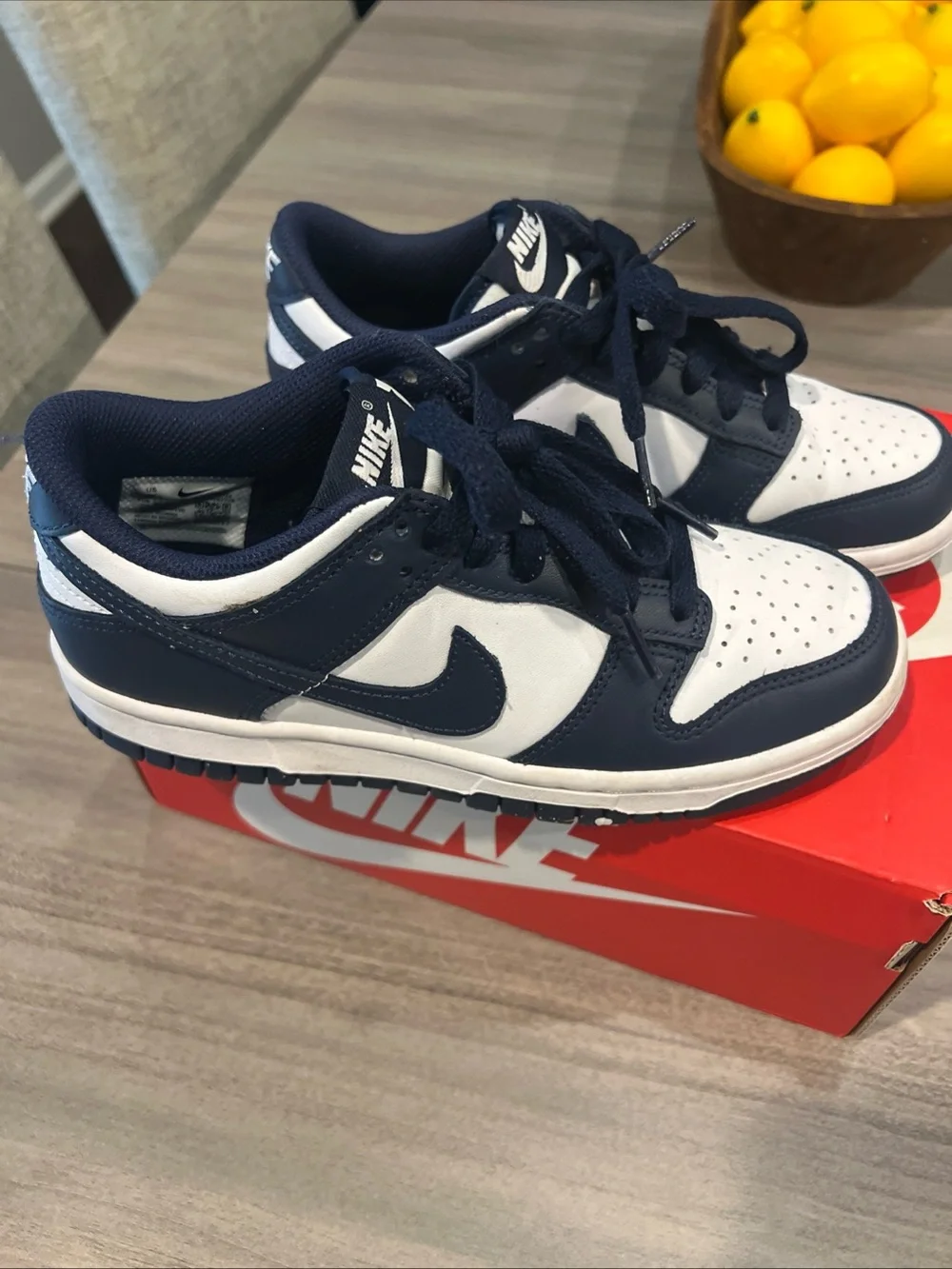 Nike classic low